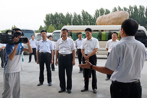 邹城市柳书记、看庄镇孙书记、房镇长